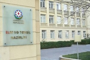 TÜRKİYƏDƏ ÇALIŞAN AZƏRBAYCANLI ASİSTAN HƏKİMLƏRİN GƏLƏCƏYİ TƏHLÜKƏDƏDİR