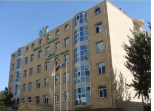 Kamera sındıran "səhiyyə": Bioloji Təbabət Klinikasında baş verən bu özbaşınalığa kim dur deyəcək?